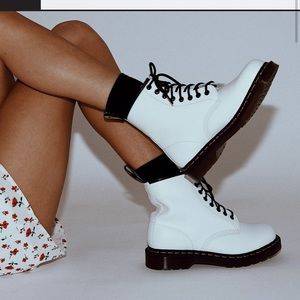 White Lace Up Dr. Martens 1460
